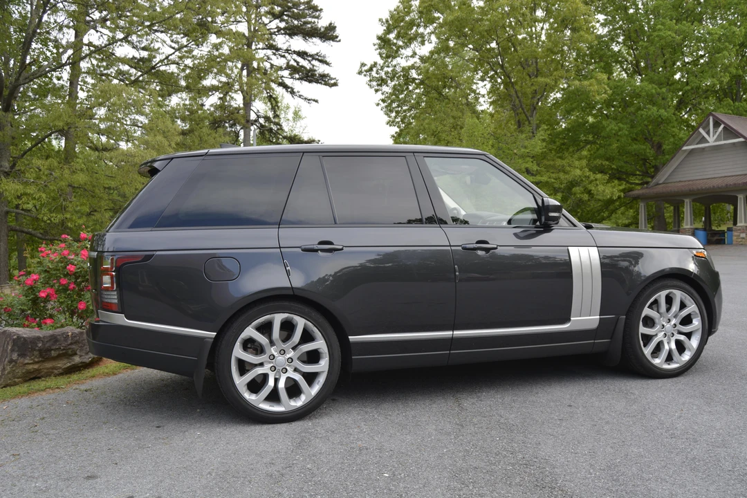 2017 Land Rover Range Rover L405 - Image 26 of 31