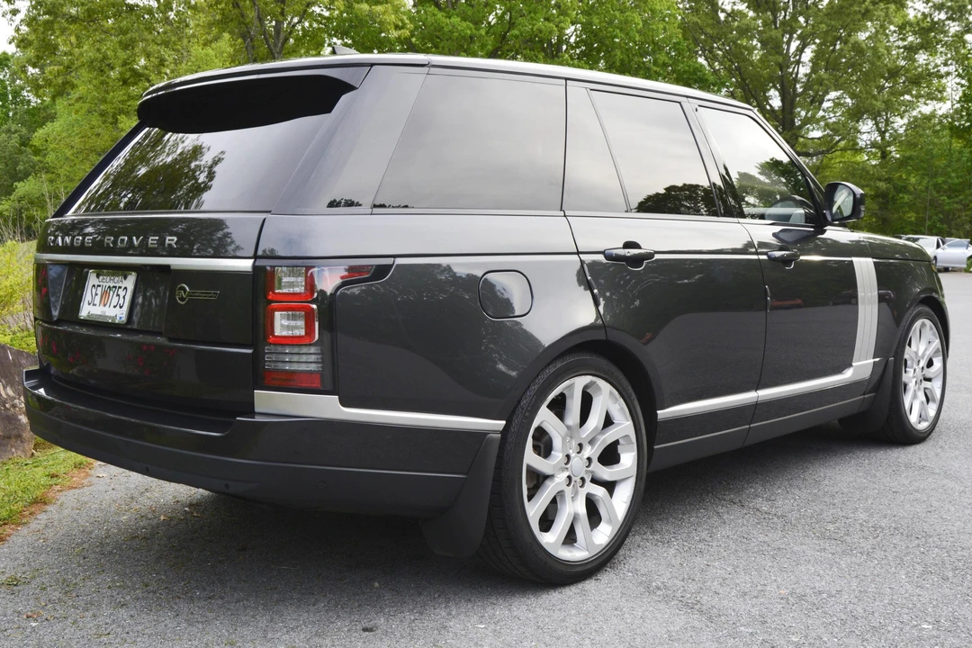 2017 Land Rover Range Rover L405 - Image 4 of 31