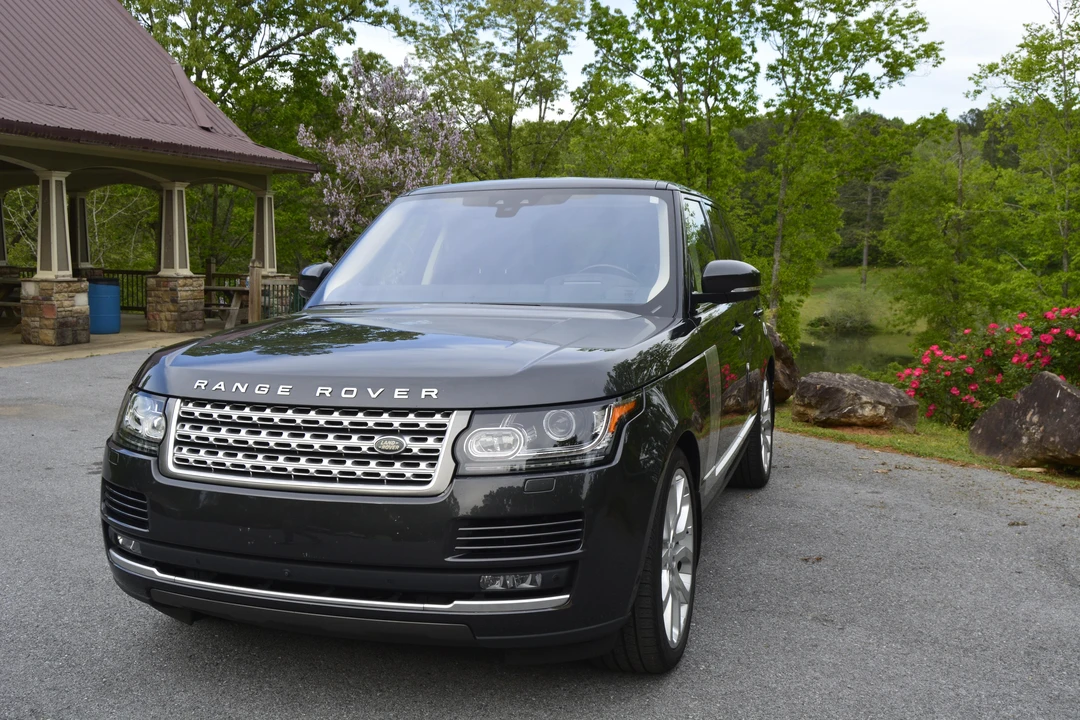 2017 Land Rover Range Rover L405 - Image 8 of 31