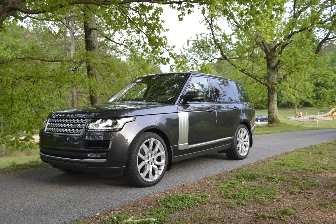 2017 Land Rover Range Rover L405 - Image 11 of 31