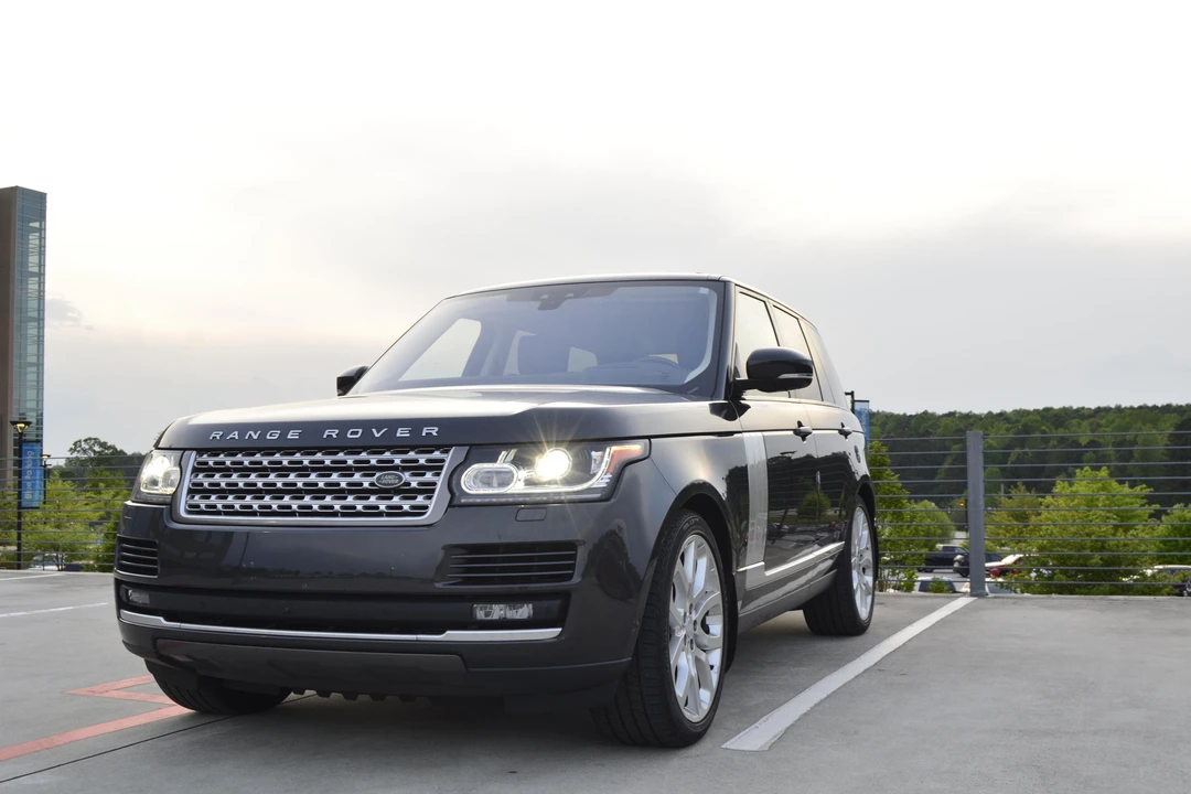 2017 Land Rover Range Rover L405 - Image 9 of 31