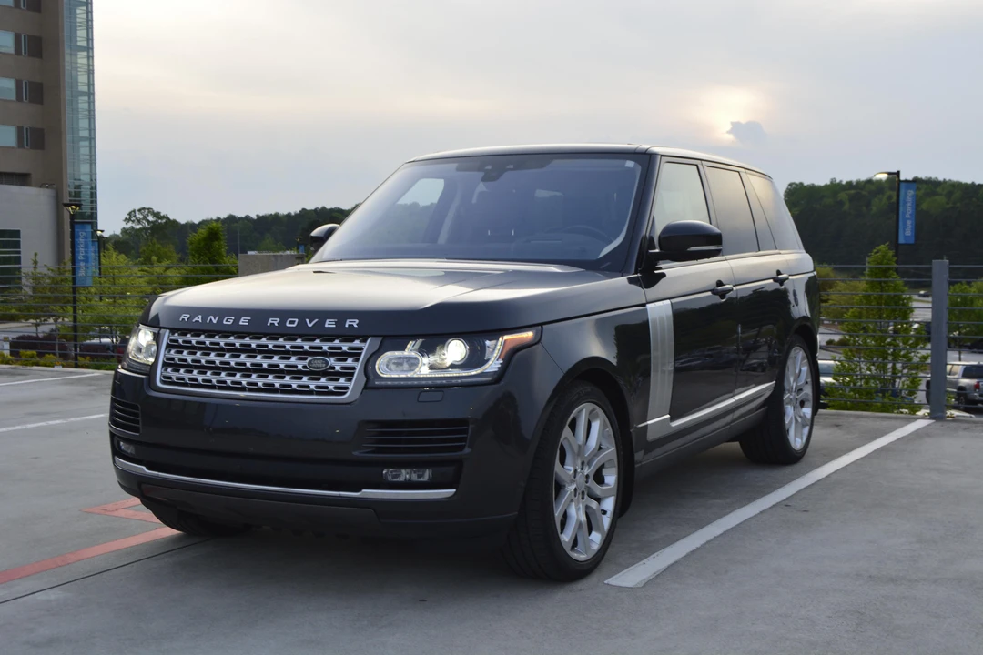 2017 Land Rover Range Rover L405 - Image 10 of 31