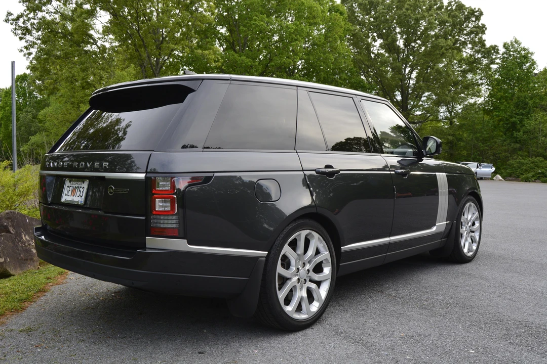 2017 Land Rover Range Rover L405 - Image 24 of 31