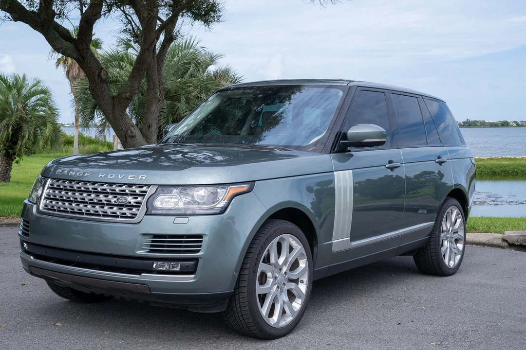 2017 Land Rover Range Rover L405 - Image 2 of 31