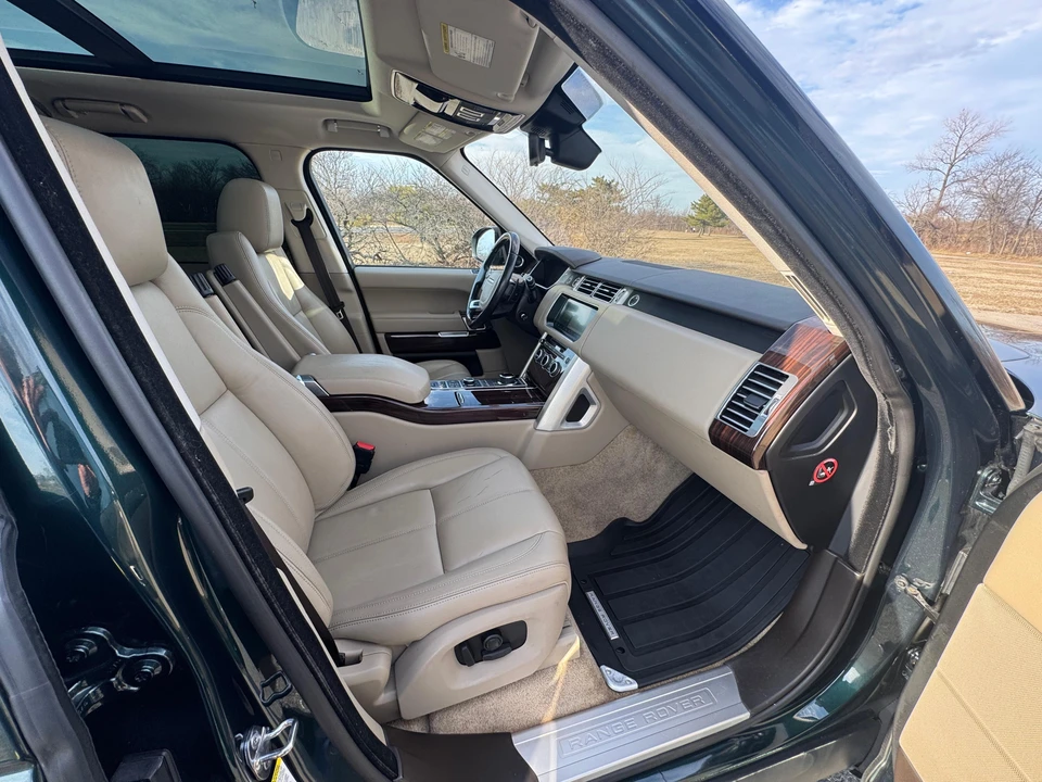 2017 Land Rover Range Rover L405 - Image 24 of 31