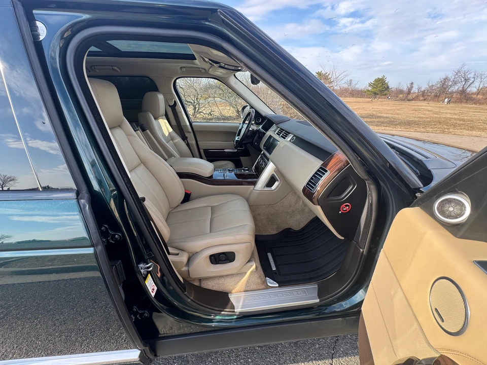 2017 Land Rover Range Rover L405 - Image 25 of 31