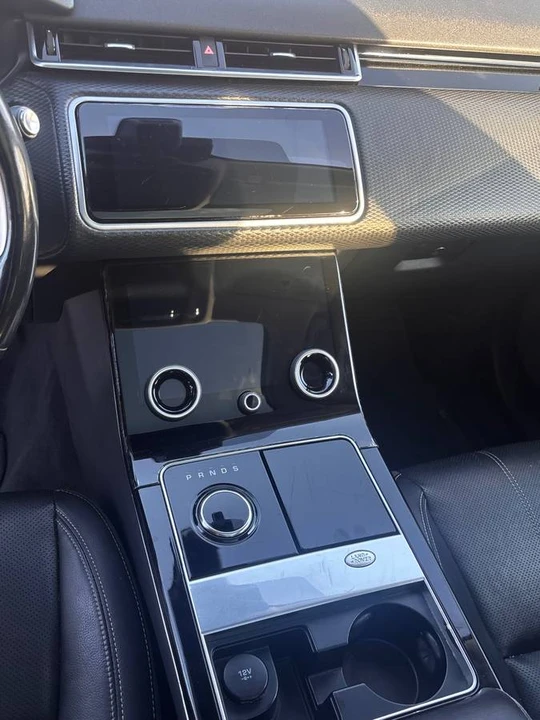 2017 Land Rover Range Rover Velar - Image 7 of 9