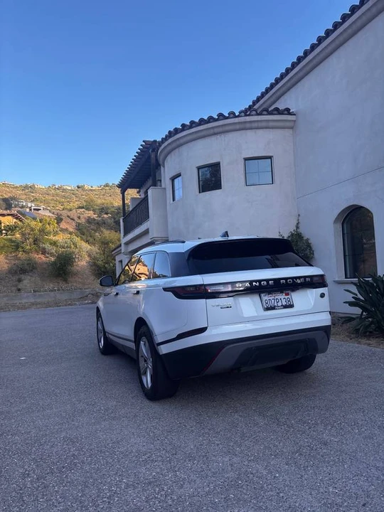 2017 Land Rover Range Rover Velar - Image 2 of 9