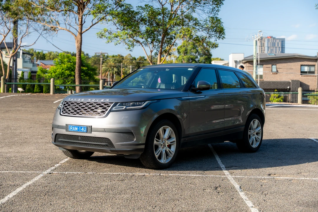 2017 Land Rover Range Rover Velar - Image 3 of 31