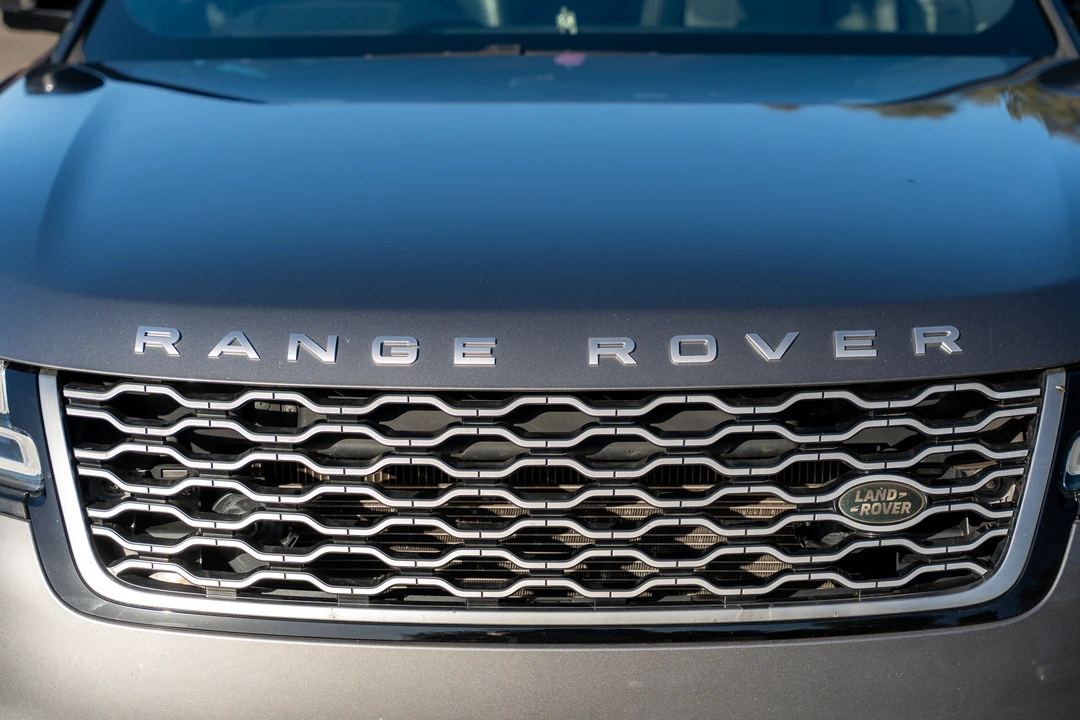 2017 Land Rover Range Rover Velar - Image 10 of 31