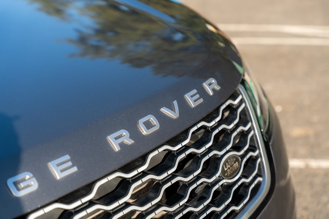 2017 Land Rover Range Rover Velar - Image 13 of 31
