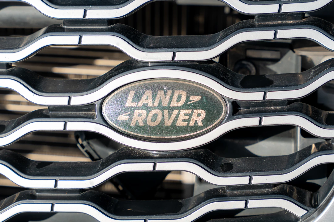 2017 Land Rover Range Rover Velar - Image 15 of 31