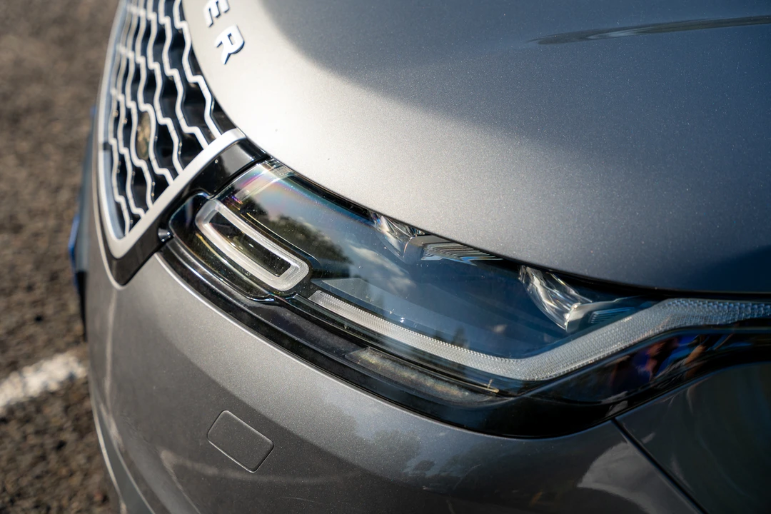 2017 Land Rover Range Rover Velar - Image 21 of 31