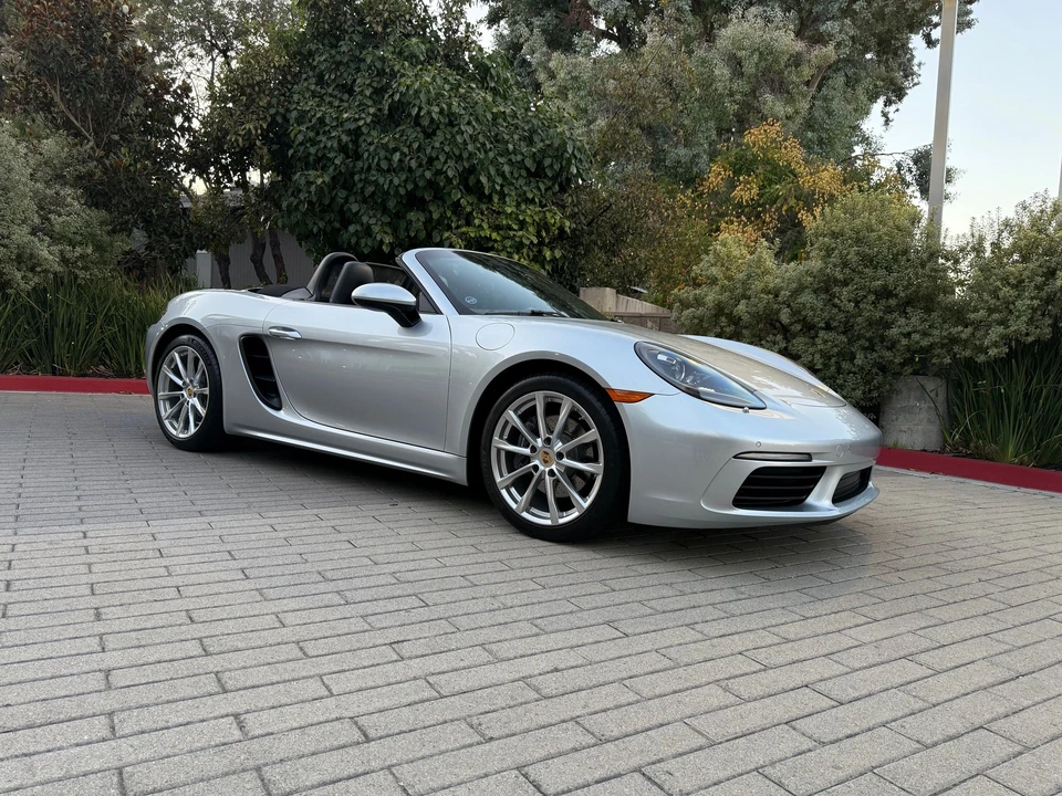 2017 Porsche 718 Boxster - Image 17 of 20