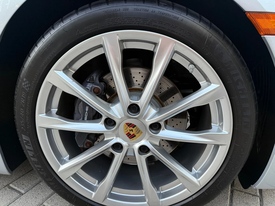 2017 Porsche 718 Boxster - Image 19 of 20