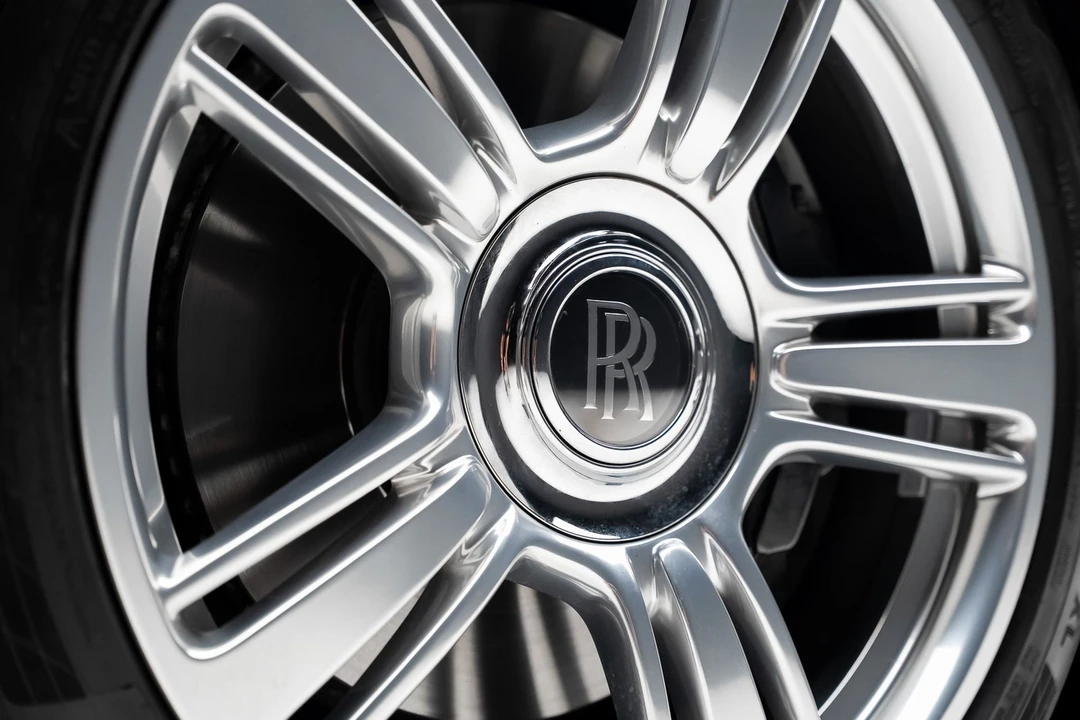 2017 Rolls-Royce Dawn - Image 25 of 31