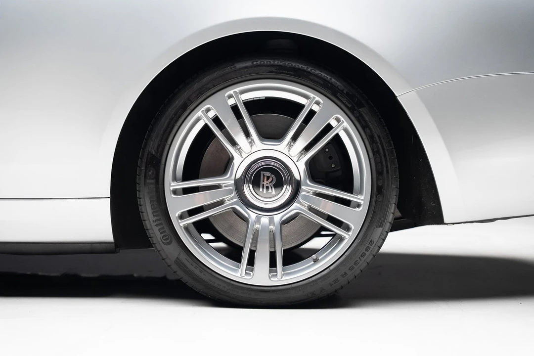 2017 Rolls-Royce Dawn - Image 24 of 31