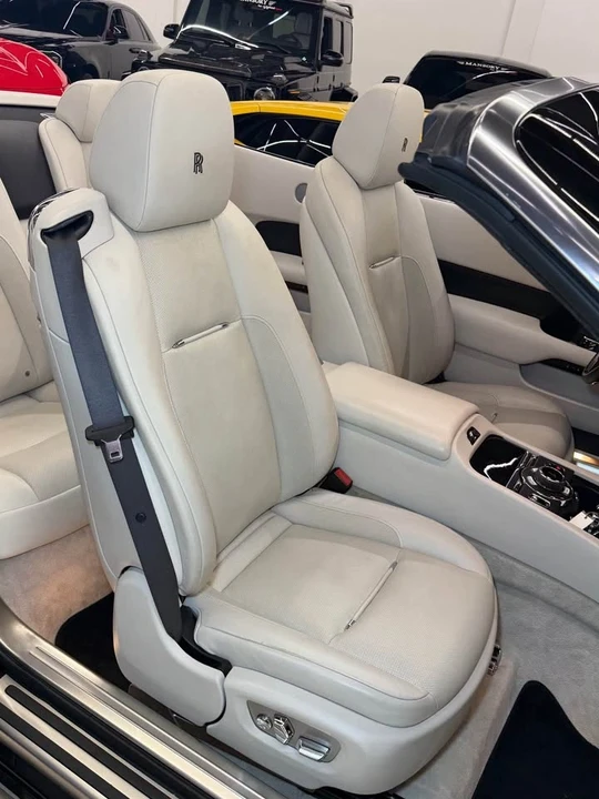 2017 Rolls-Royce Dawn - Image 11 of 19