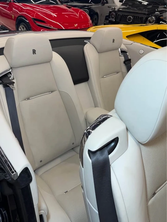 2017 Rolls-Royce Dawn - Image 14 of 19
