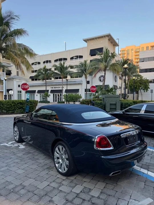2017 Rolls-Royce Dawn - Image 5 of 10