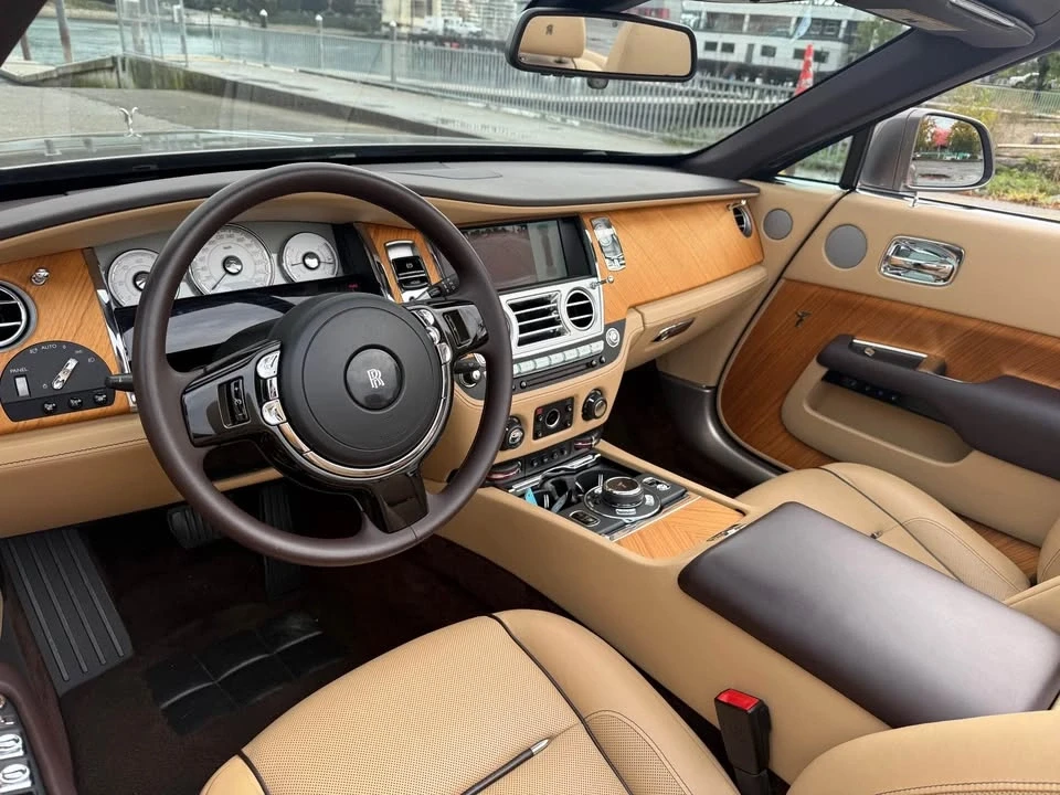2017 Rolls-Royce Dawn - Image 15 of 17