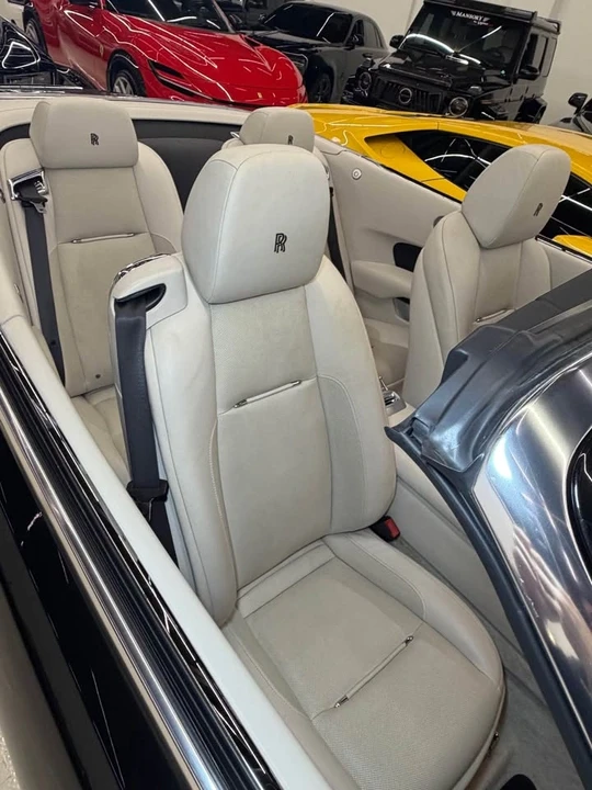2017 Rolls-Royce Dawn - Image 15 of 19