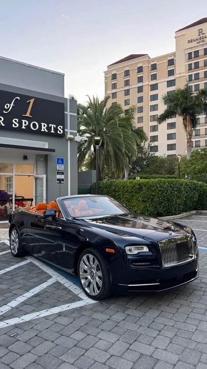 2017 Rolls-Royce Dawn - Image 3 of 10