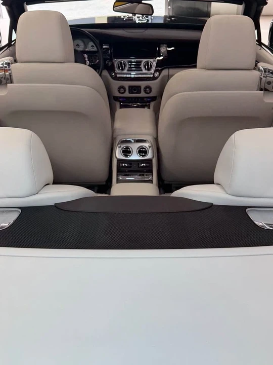 2017 Rolls-Royce Dawn - Image 13 of 19