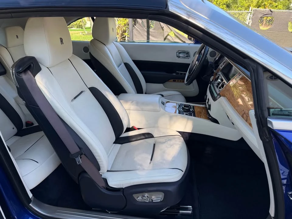 2017 Rolls-Royce Dawn - Image 13 of 20