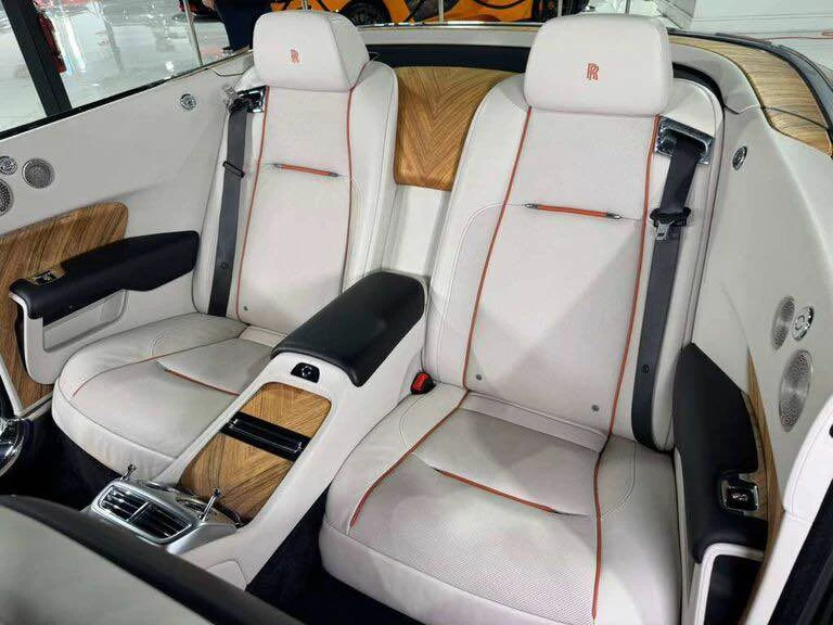 2017 Rolls-Royce Dawn - Image 9 of 15