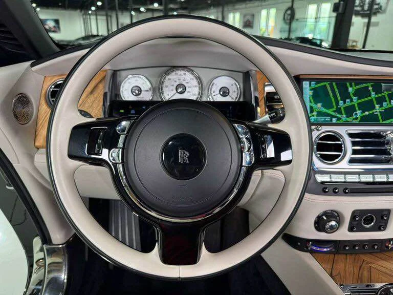 2017 Rolls-Royce Dawn - Image 10 of 15