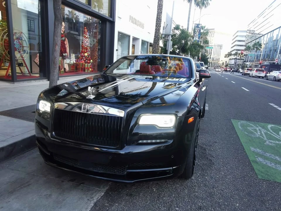 2017 Rolls-Royce Dawn - Image 2 of 10
