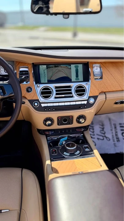 2017 Rolls-Royce Dawn - Image 14 of 16