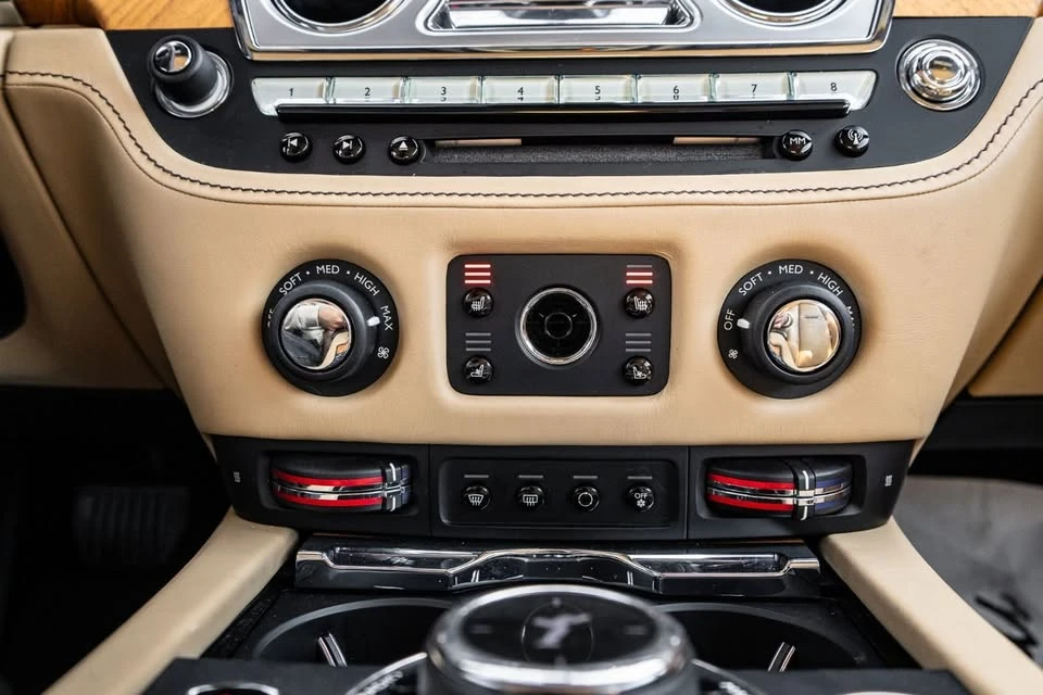 2017 Rolls-Royce Dawn - Image 13 of 18