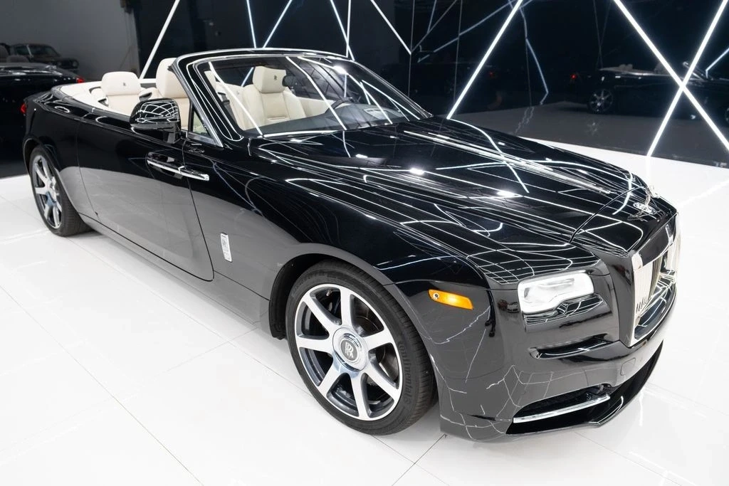2017 Rolls-Royce Dawn - Image 10 of 21