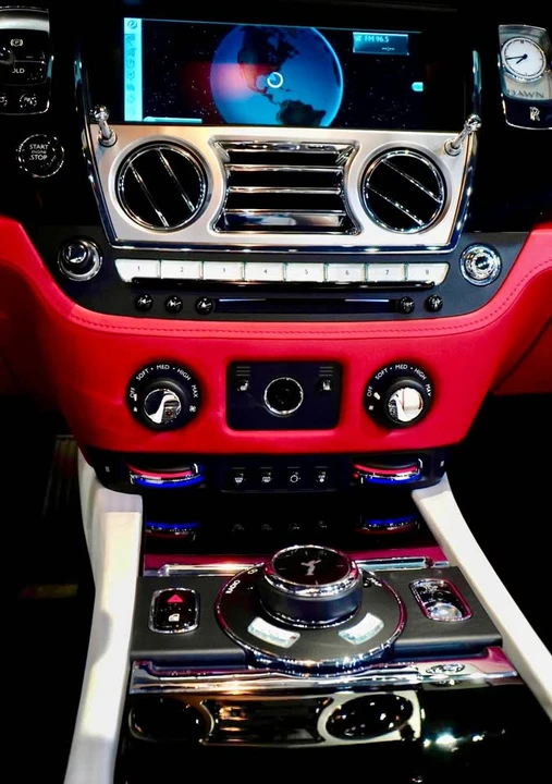2017 Rolls-Royce Dawn - Image 8 of 13