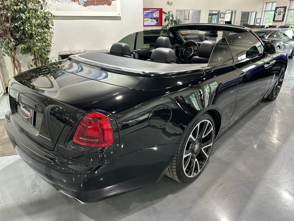2017 Rolls-Royce Dawn - Image 2 of 31