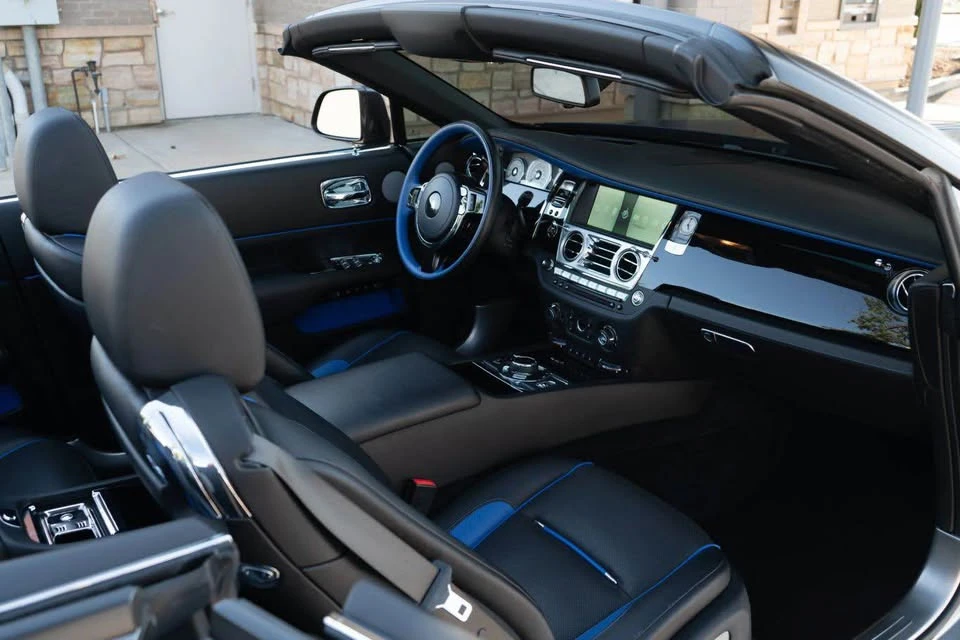 2017 Rolls-Royce Dawn - Image 12 of 16