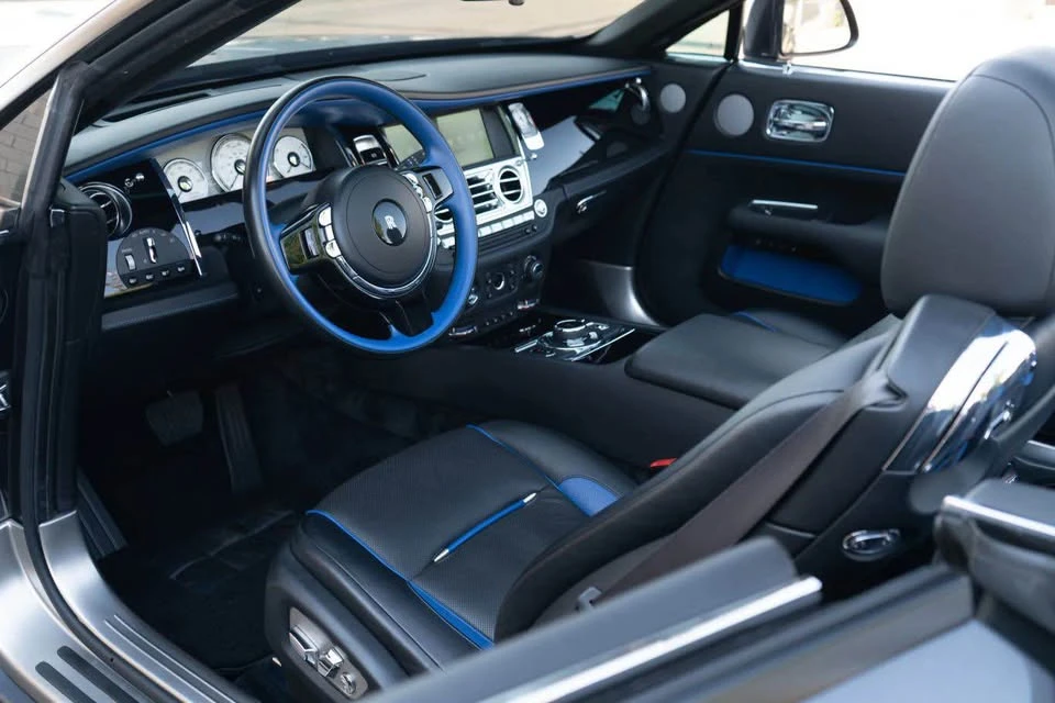 2017 Rolls-Royce Dawn - Image 9 of 16