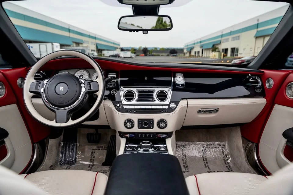 2017 Rolls-Royce Dawn - Image 15 of 20