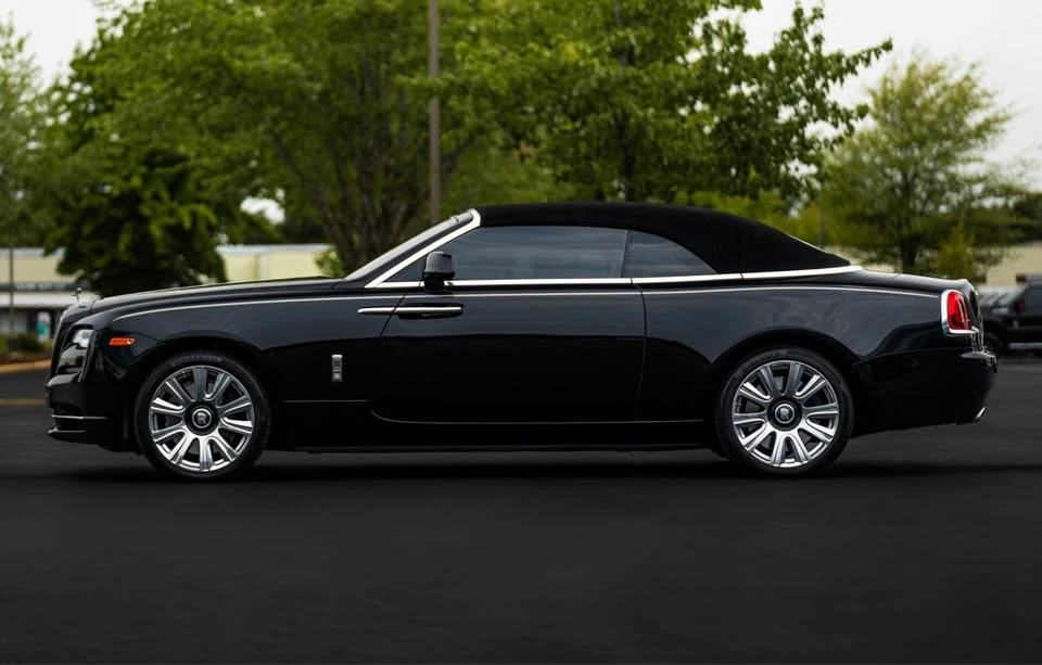 2017 Rolls-Royce Dawn - Image 2 of 20