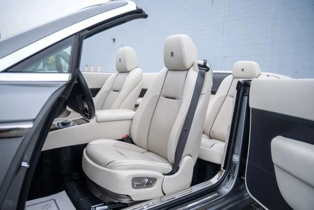 2017 Rolls-Royce Dawn - Image 16 of 21