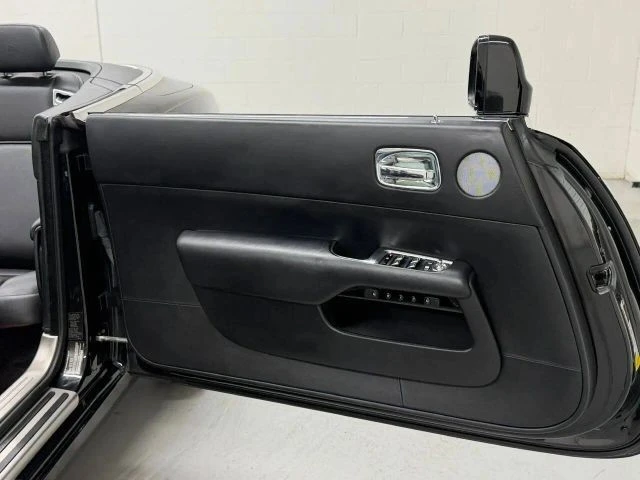 2017 Rolls-Royce Dawn - Image 31 of 31