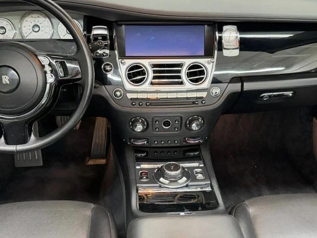 2017 Rolls-Royce Dawn - Image 24 of 31