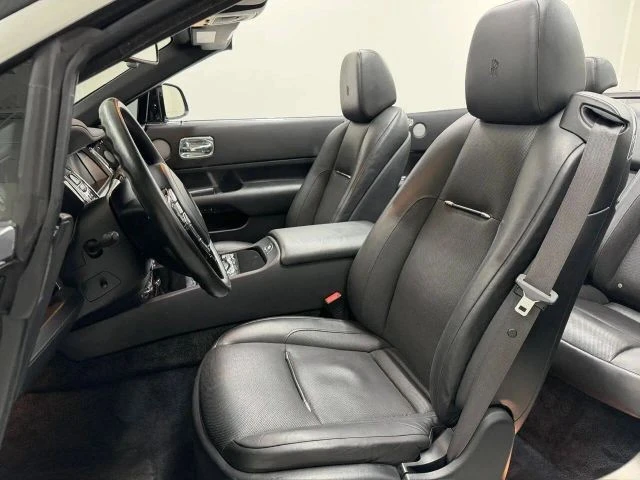 2017 Rolls-Royce Dawn - Image 12 of 31