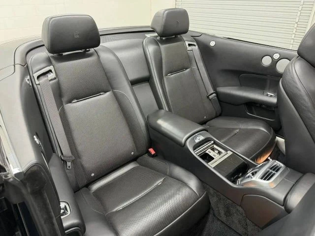 2017 Rolls-Royce Dawn - Image 14 of 31