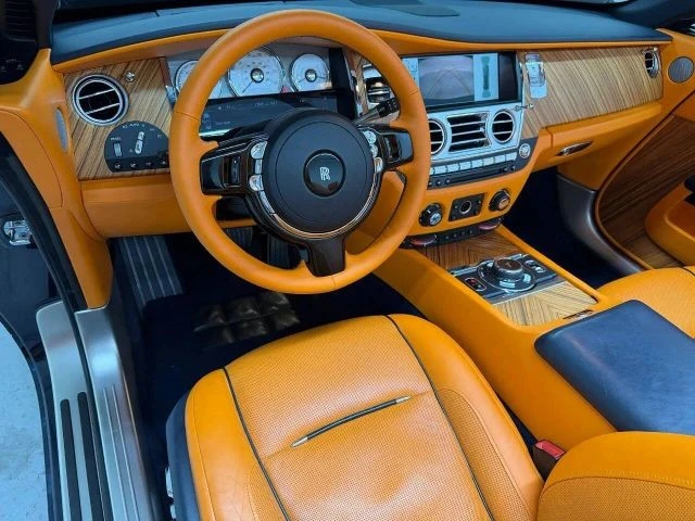 2017 Rolls-Royce Dawn - Image 2 of 31