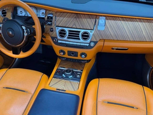 2017 Rolls-Royce Dawn - Image 13 of 31