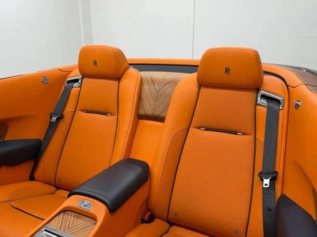2017 Rolls-Royce Dawn - Image 19 of 31