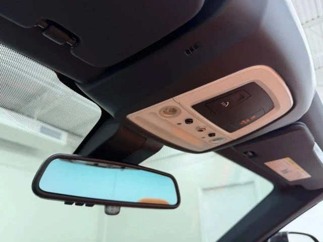 2017 Rolls-Royce Dawn - Image 28 of 31